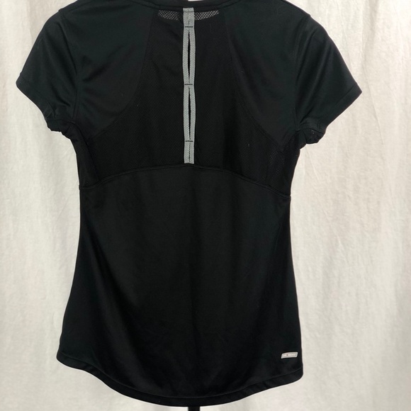 ⭐️ 5/$30 semi-fitted workout tee - Picture 3 of 7